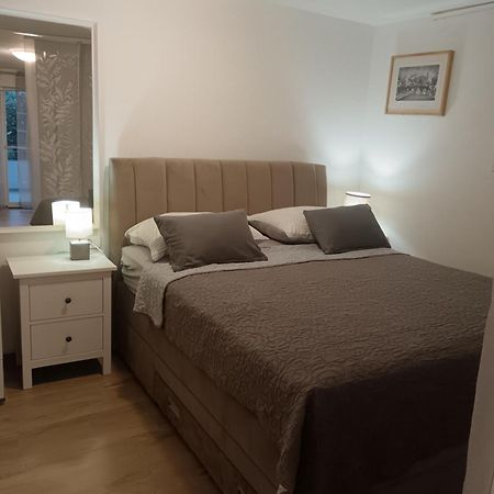 Apartments Aleksandra ツリクヴェニツァ エクステリア 写真